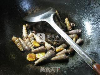 Sauce-flavored Snails recipe