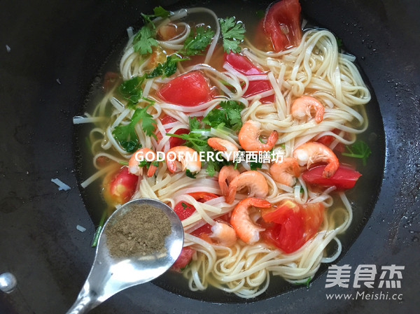 Tomato Shrimp Noodle Soup recipe