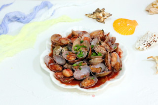 Stir-fried Clam with Red Grain recipe