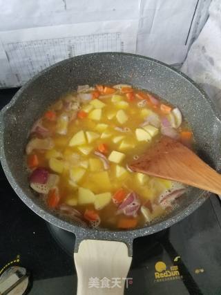 Curry Beef with Potatoes recipe