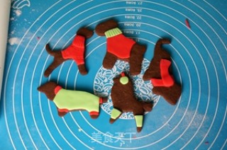 Christmas Dog Biscuit in Sweater recipe