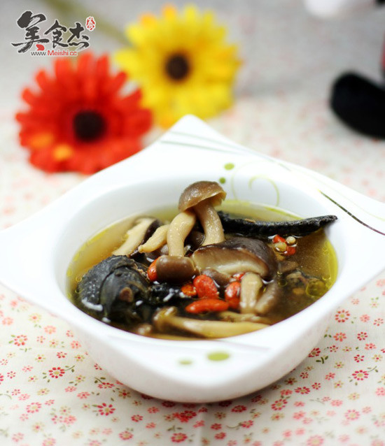 Black Chicken and Mushroom Soup recipe