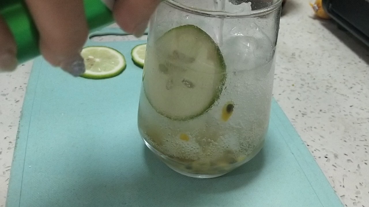 Super Delicious Lemon Passion Fruit Sparkling Water recipe