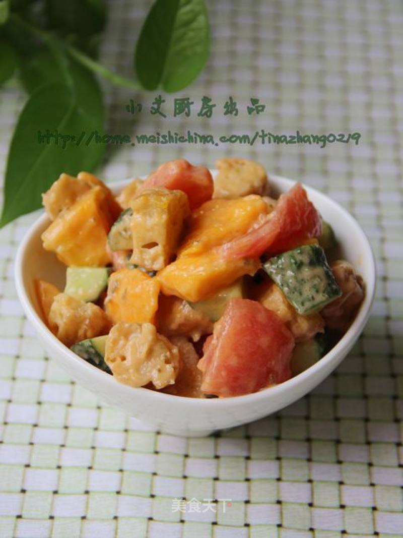 Fruit and Vegetable Salad with Fritters recipe