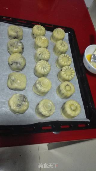 Red Bean Mooncake recipe