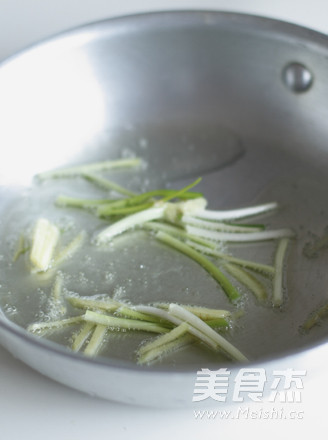 Stir-fried Razor Clams recipe