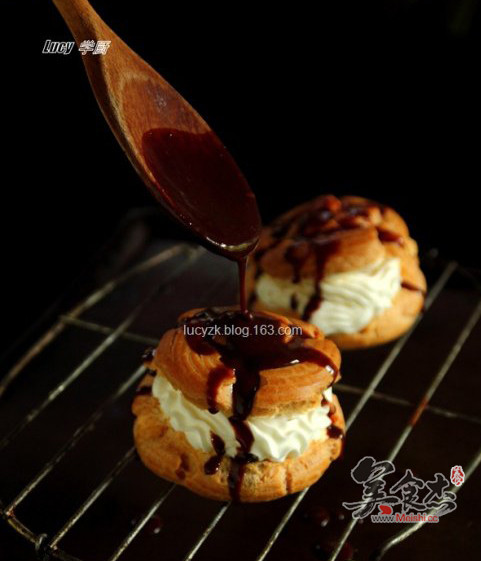 Chocolate Cream Puffs recipe
