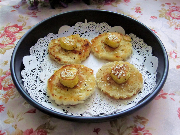 Pan-fried Fancy Steamed Buns recipe