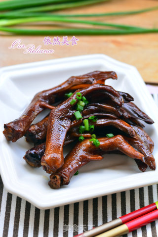 The Most Common Duck Feet Can be Delicious-caramel Braised Duck Feet recipe