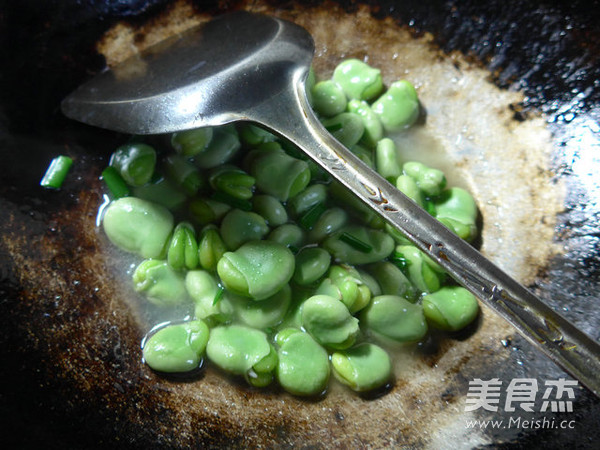 Chives and Broad Beans recipe