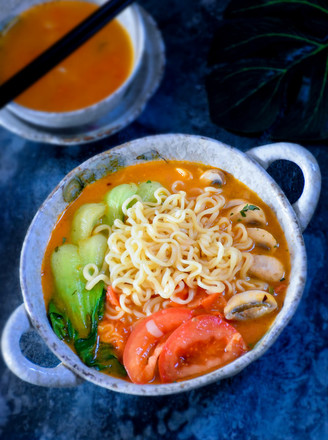 #中卓牛骨汤面# Instant Noodles with Tomato and Mushroom recipe