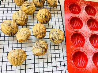 Oreo Madeleine recipe