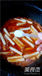 Spicy Fried Rice Cake with Squid recipe