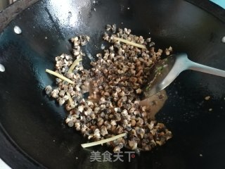 Quick-hand Meal One by One Spicy Fried Screw Pork recipe