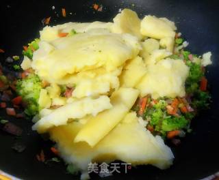 Mashed Potatoes, Shrimp, Vegetables and Cheese recipe
