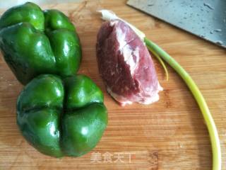 Stir-fried Shredded Pork with Green Pepper recipe