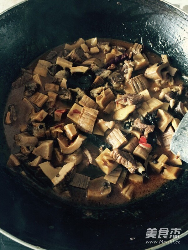 Roast Beef with Bamboo Shoots recipe