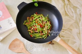 Stir-fried Pork with String Beans recipe