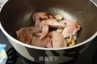 Braised Chicken Wings with Black Pepper and Corn recipe