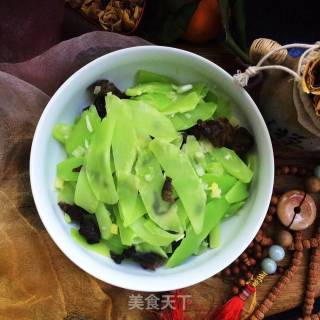 Fried Fungus with Bamboo Shoots recipe
