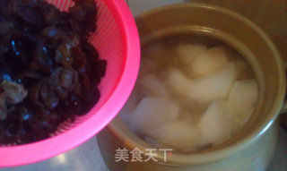 Radish Cloud Ear Bone Soup recipe