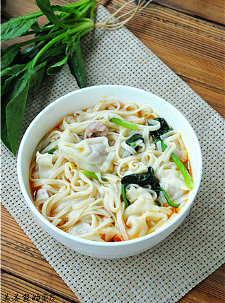 Sour Soup Wonton Noodles recipe