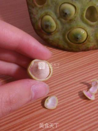 Osmanthus and Lotus Seed Soup recipe