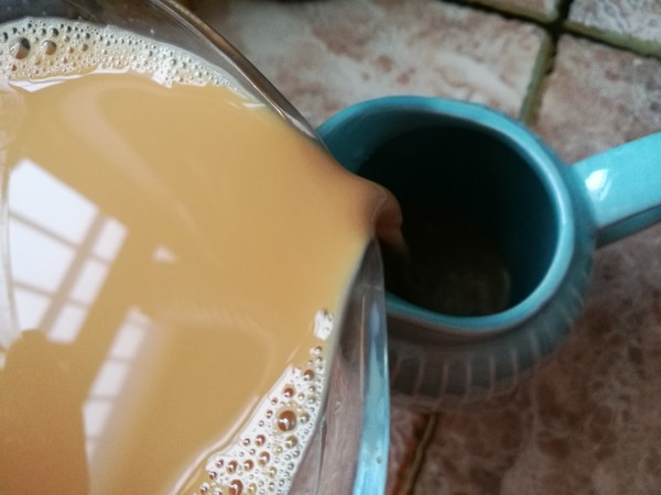 Hong Kong Style Stocking Milk Tea recipe