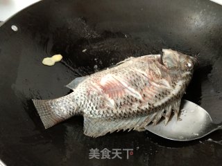 Crucian Tofu Soup recipe