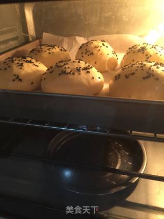 Seaweed Pork Floss Bun recipe