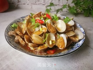 Stir-fried Clams with Sauce recipe