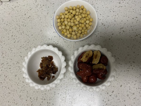 Red Dates and Longan Soy Milk recipe