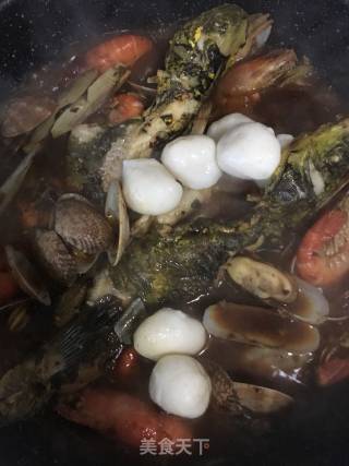 One Pot Stew with Fresh Seafood recipe