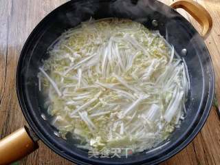 Cabbage Heart Tofu Vermicelli Soup recipe