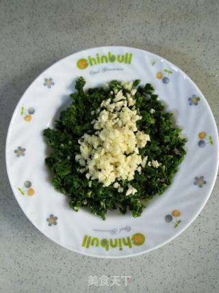 Toss with Celery Leaves recipe