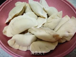 Shepherd's Purse Dumplings in Sour Soup recipe