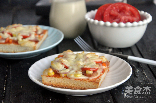 Sausage Toast Pizza recipe