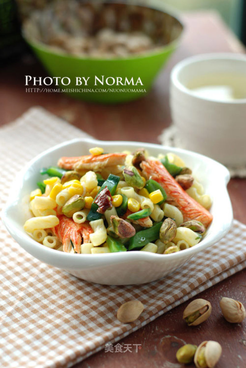 Pistachio Crab Flavored Macaroni with Pickled Vegetables recipe