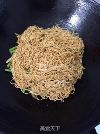 Braised Noodles with Beans recipe