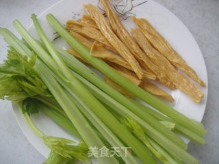 [recipe Exchange] Refreshing and Delicious-yuba Mixed with Celery recipe