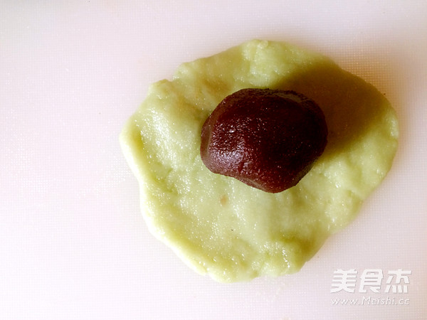 Matcha Iced Red Bean Paste Mooncake recipe