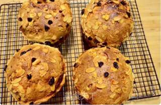 Italian Sweet Bread——panettone Bread (almond + Dried Fruit) Flavor recipe