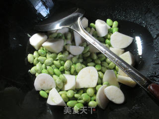 Edamame and Zizania Tofu in White Boiled Small Oil recipe