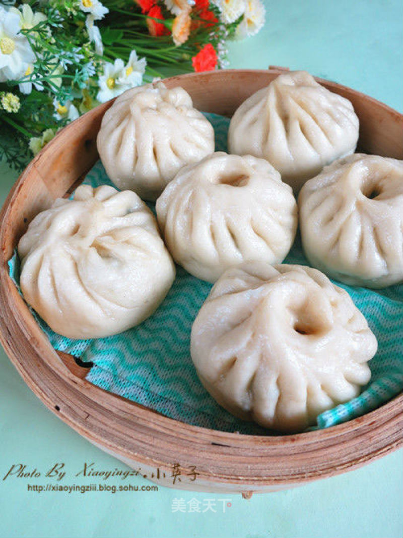 Parsley Stuffed Pork Buns recipe