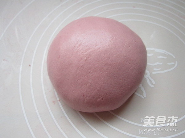 Pink Glutinous Rice Balls recipe