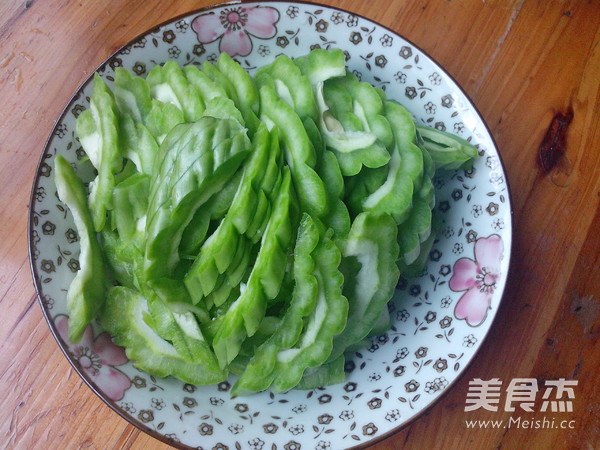 Bitter Gourd Scrambled Eggs recipe