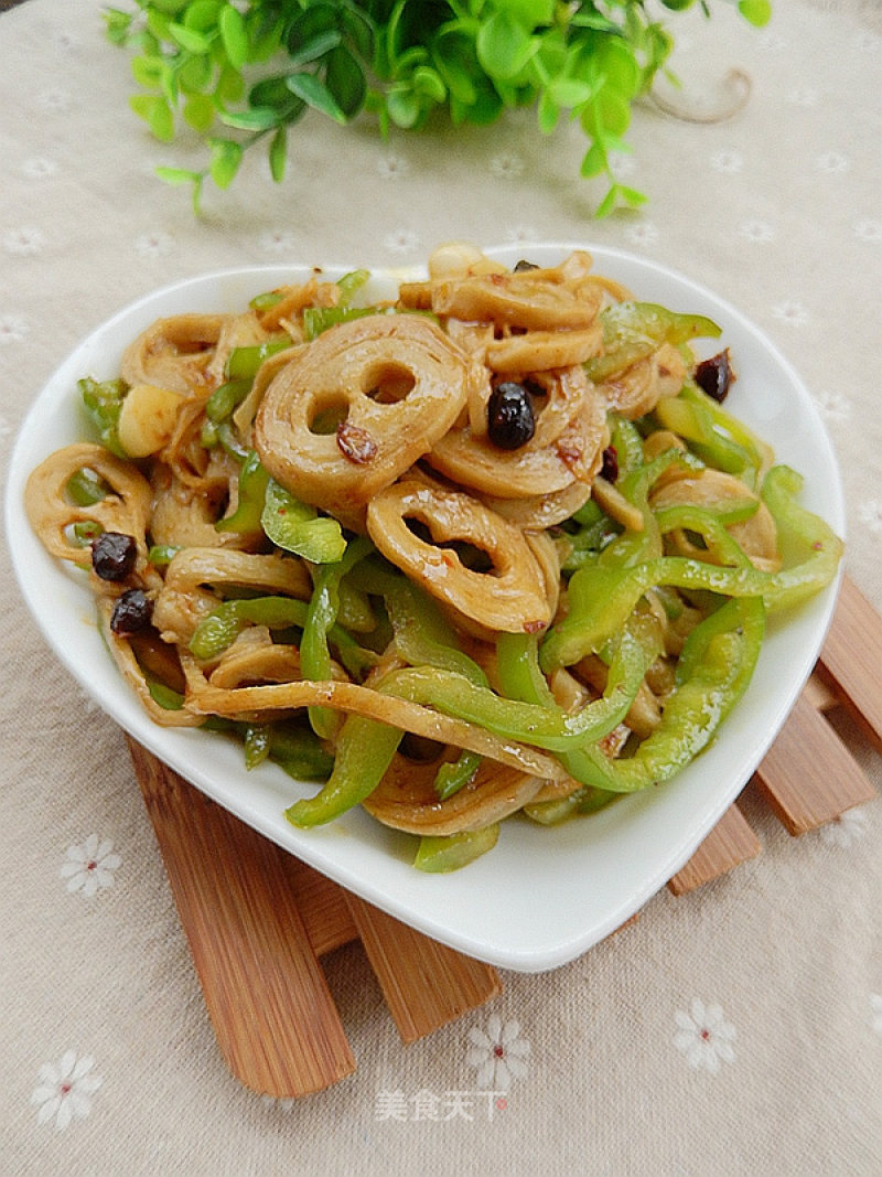 Fried Gluten with Tempeh and Green Pepper recipe