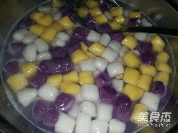 Coconut Milk Taro Balls recipe