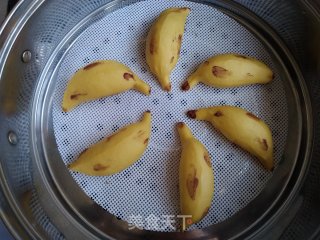 Pictographic Millet Banana Mantou recipe