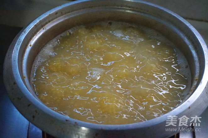 Nourishing Stomach Millet Congee recipe
